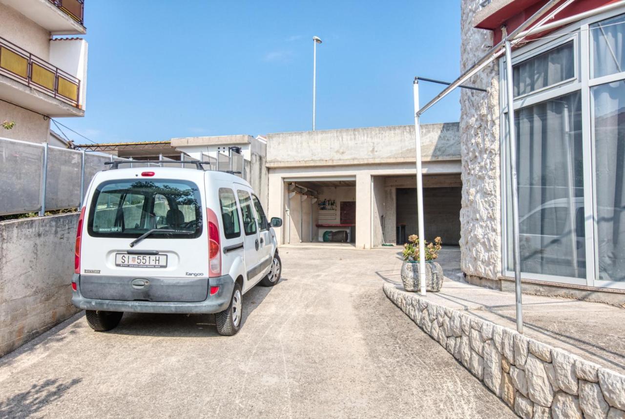 Apartments By The Sea Brodarica, Sibenik - 13615 Екстер'єр фото
