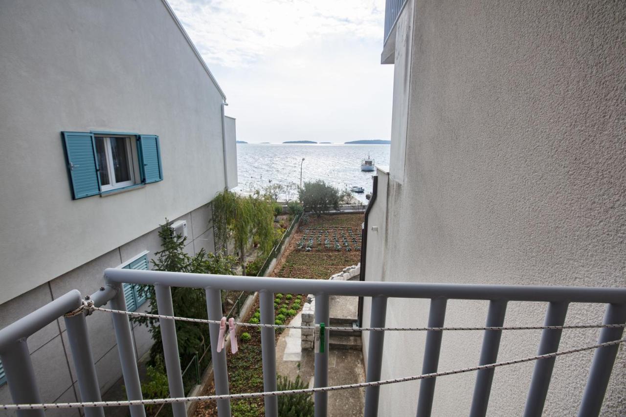 Apartments By The Sea Brodarica, Sibenik - 13615 Екстер'єр фото