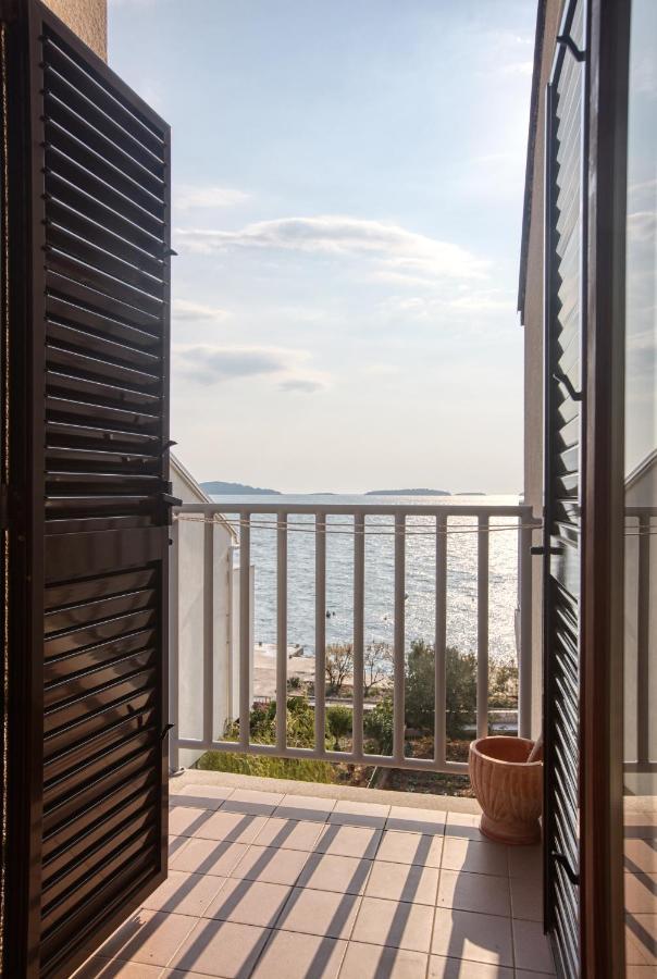 Apartments By The Sea Brodarica, Sibenik - 13615 Екстер'єр фото
